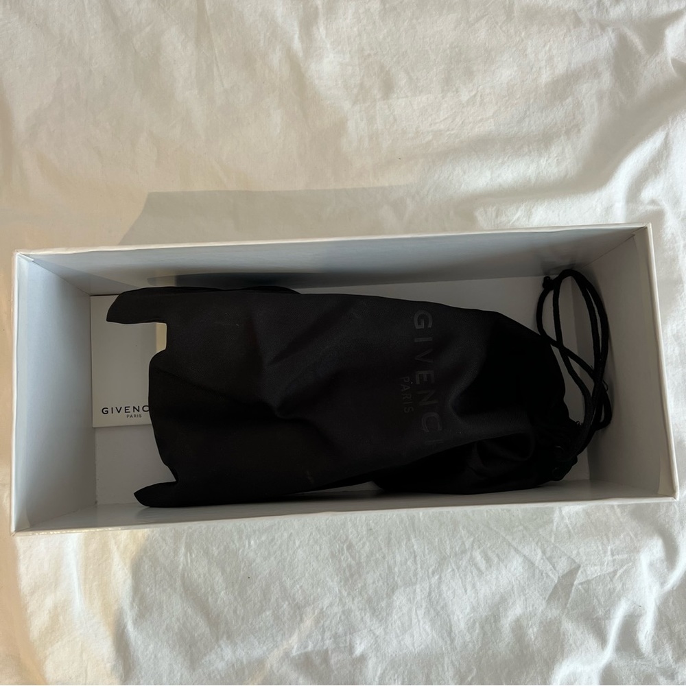 Givenchy Slides - Picture 4 of 8